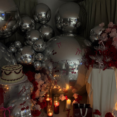 Birthday backdrop - Big silver balls